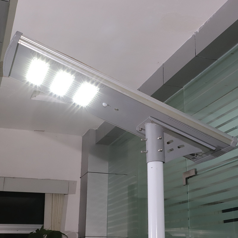 3-5 Years Warranty Solar LED Street Light Working Temperature-40℃-60℃